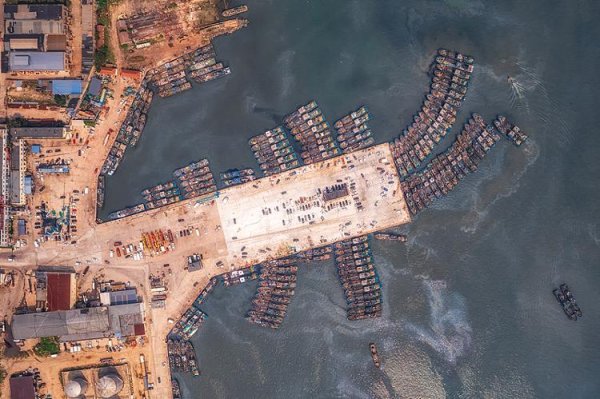 信通配资 海报漫谈丨开海季，来山东实现海鲜自由吧